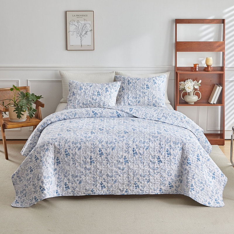 3 Piece  All Season Cottagecore Microfiber Quilt Set, King Quilt + 2 King Shams, Blue Floral