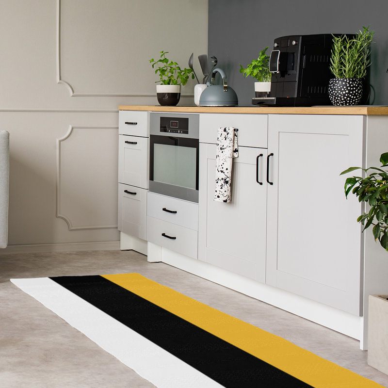 Tapis noir/jaune, Tapis de couloir 2 pi 6 po x 8 pi