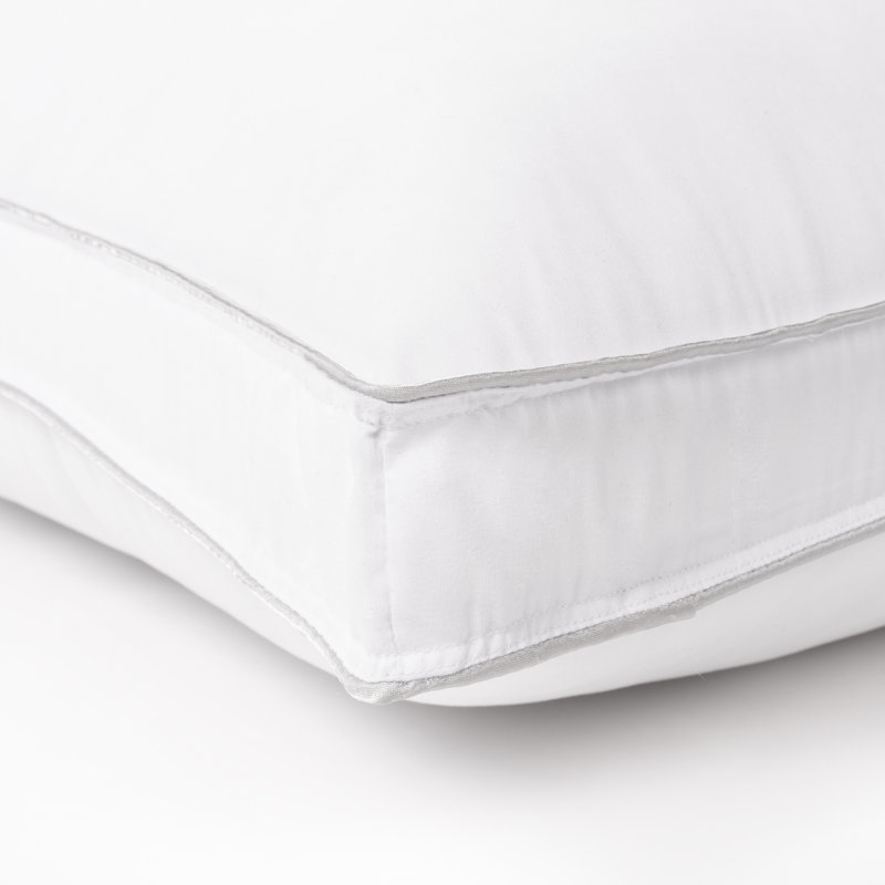 Coussin en polyester Laronte