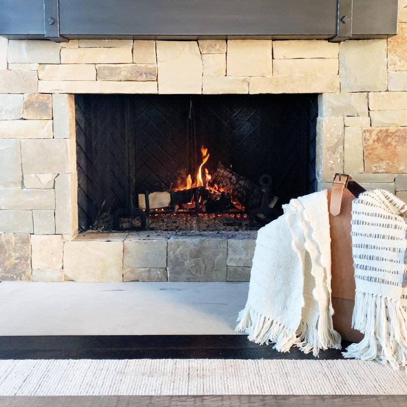 Pampa Hand Woven Throw Blanket, Ivory Bison