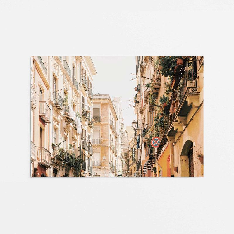 Alleyway Allure Print, H 18 po x l 24 po x P 0,1 po, Papier