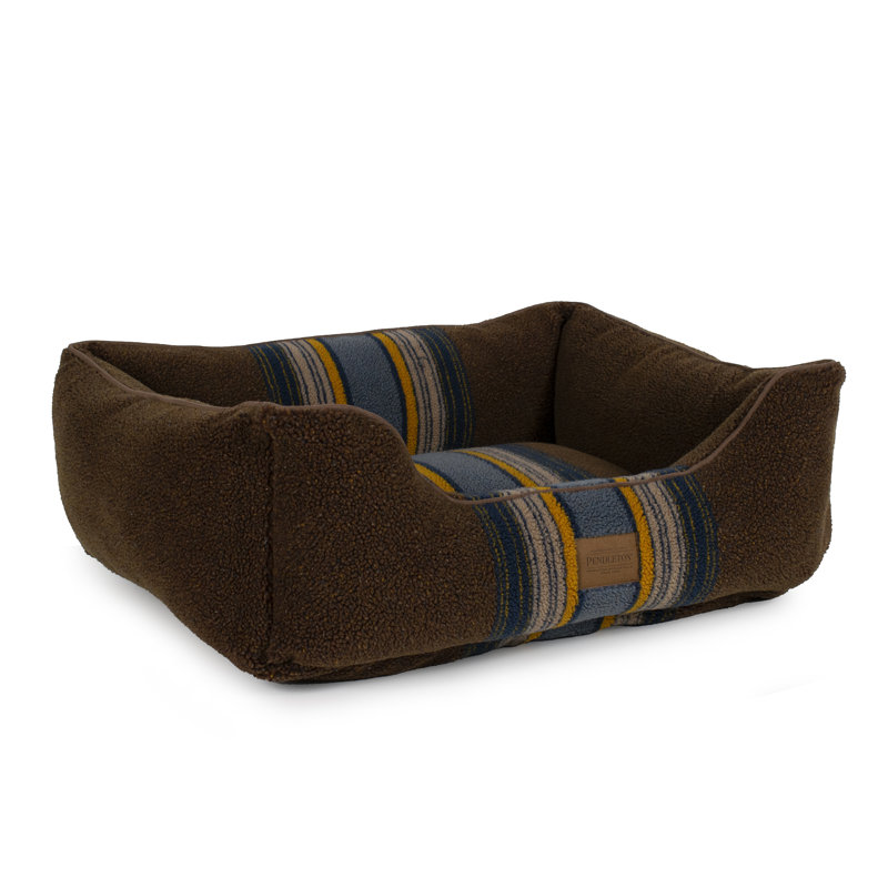 Striped Polyester Pet Bed, Small (30" W x 24" D x 9" H)