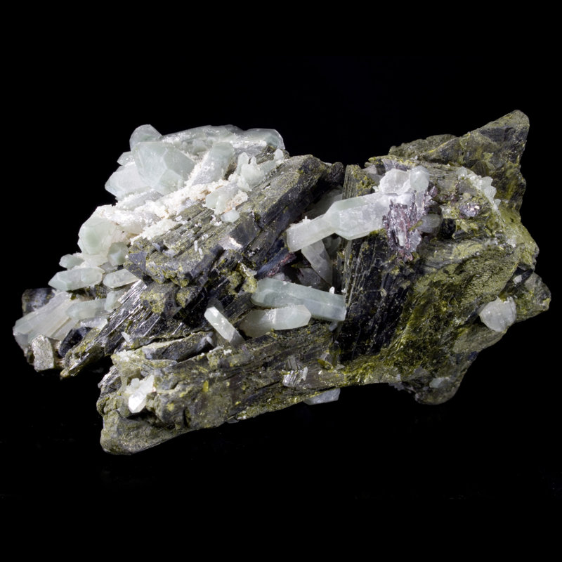 Épidote et quartz fantôme - Mine de monstre vert