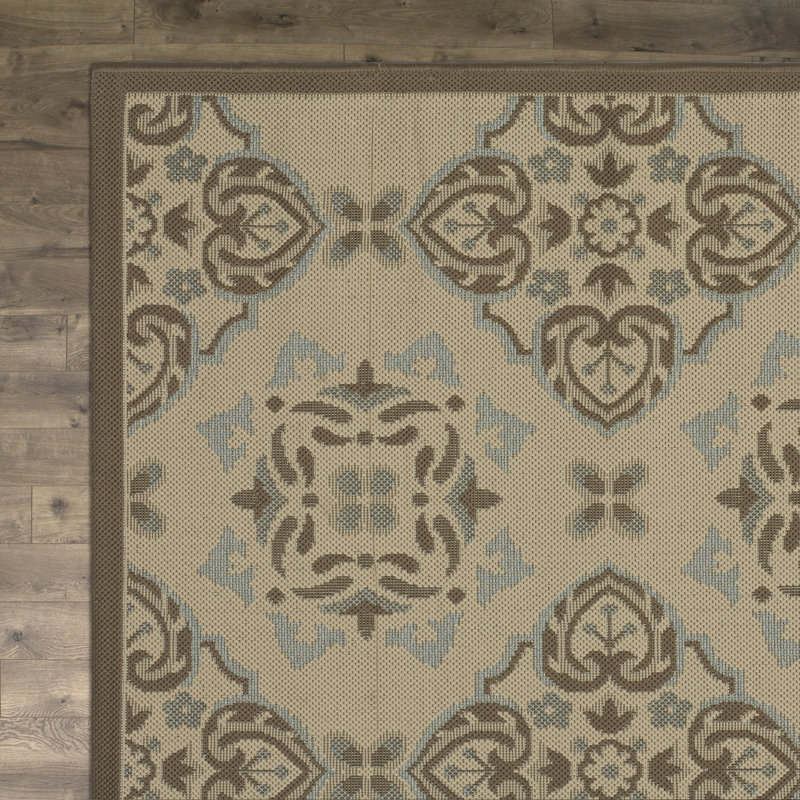 Arneshia Geometric Beige Indoor/Outdoor Area Rug, Rectangle 4' x 5'7"