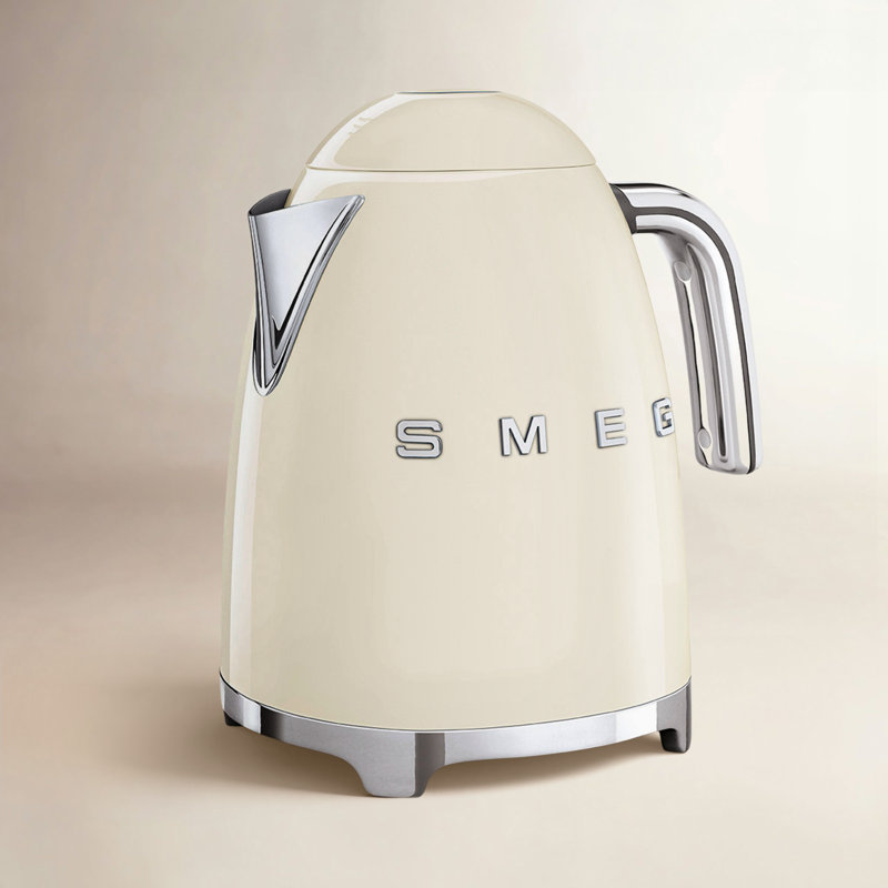 SMEG 50's Retro Style Aesthetic 7-Cup Kettle, Cream