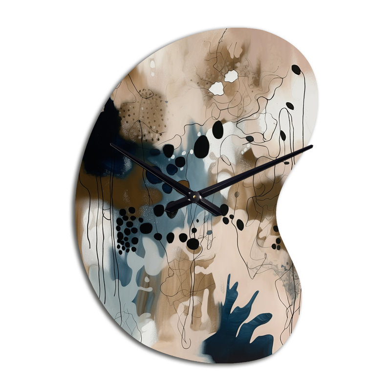 Anneken Blue Reflections II - Abstrait horloge asymétrique en métal, impression d'horloge murale bleue, Petit