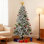 Arbre de Noël artificiel enneigé facile à assembler - un ajout confortable à votre coin salon pour les fêtes