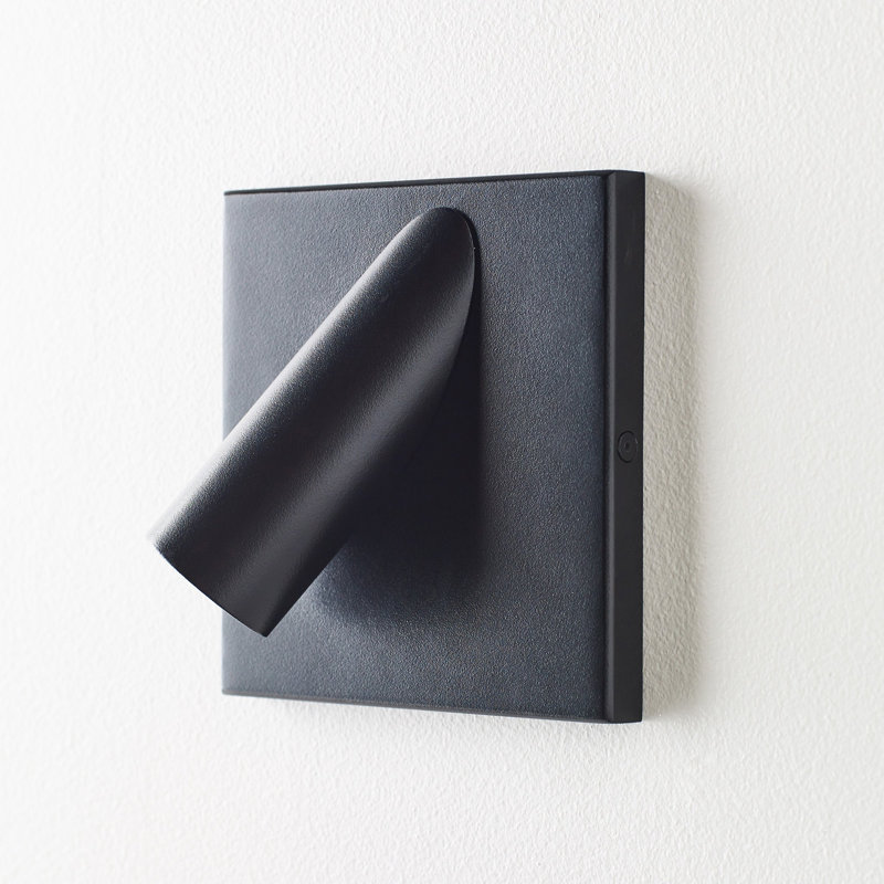 Ponte - Light LED Outdoor Armed Sconce, Black, 277V