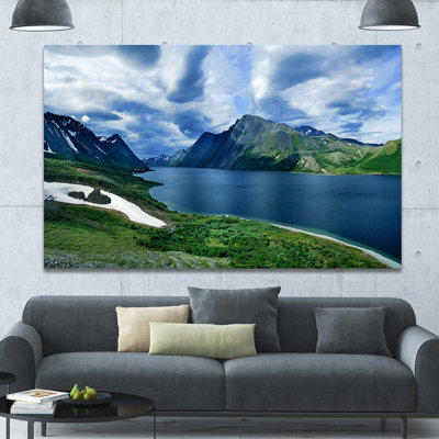 " Polar Ural Mountains Panorama "
