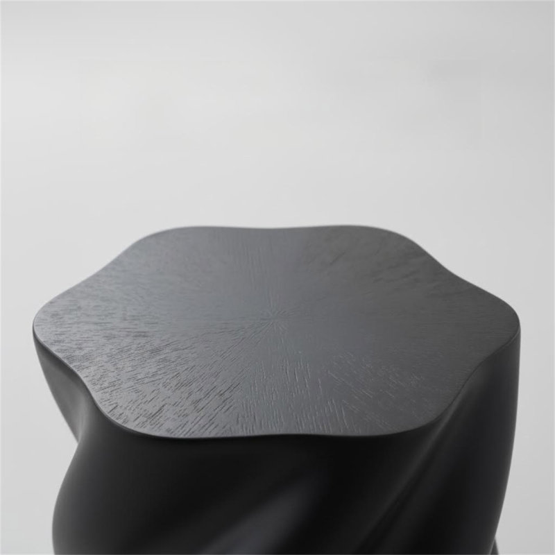Table d'appoint ronde 19,69 po entièrement assemblée, table de tambour cannelée en forme de pétale, en fibre de verre noir moderne, sans assemblage requis pour le bureau du salon