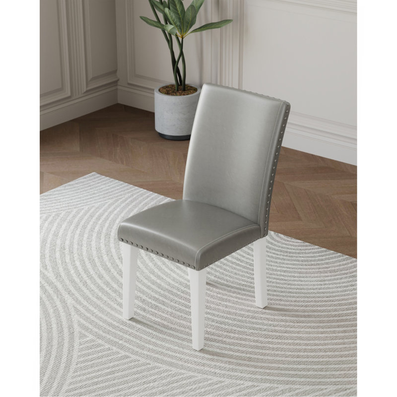 Ensemble de 2 chaises de salle à manger rembourrées à dossier haut avec garniture cloutée et chaises de cuisine rembourrées pour le salon