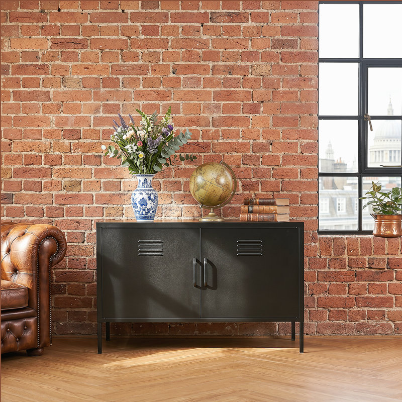 Une armoire de rangement en métal multifonctionnelle, 25.2" H x 39.37" W x 15.75" D, Black