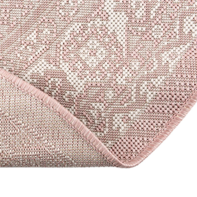 Tapis rose d'intérieur / extérieur Danera, Ovale 3 pi 3 po x 5 pi 3 po