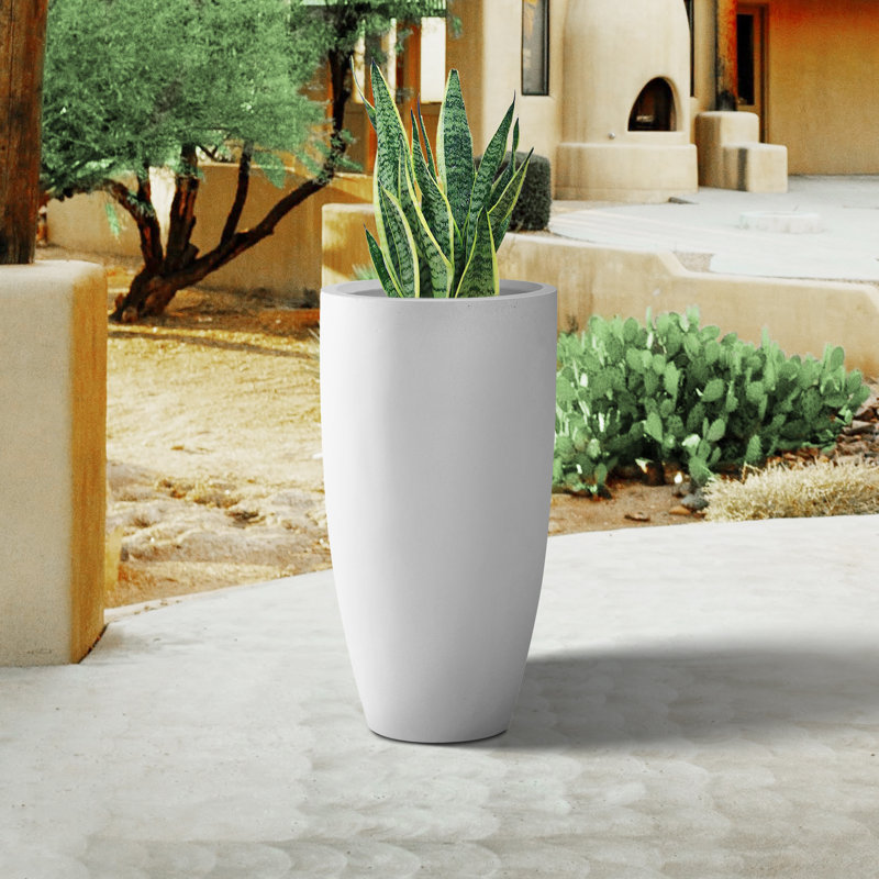 Charnise Round Pot Planter, White