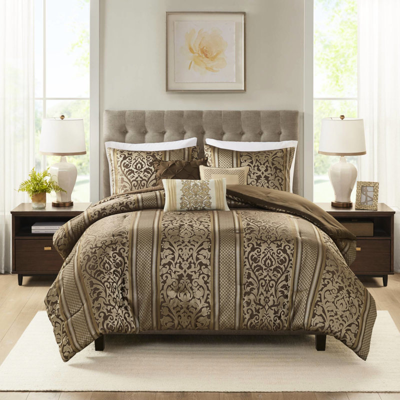 6 Piece Comforter With Throw Pillows For King/ King - Design, , , Washable And Machine Leaf Like Pattern, Fabric