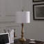 Lampe de table en polyrésine effet bois 27,5 po