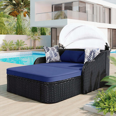Lit de bronzage d'extérieur avec auvent réglable, lit de jour en rotin PE (coussin bleu)