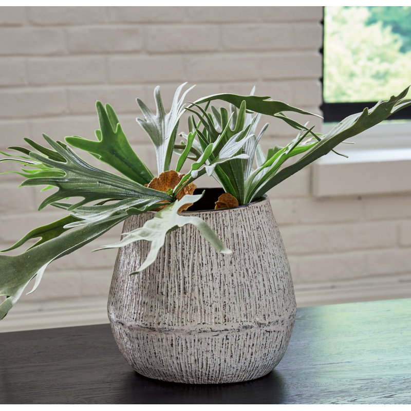 Kawartha Composite Table Vase, 10" H x 10" W x 10" D