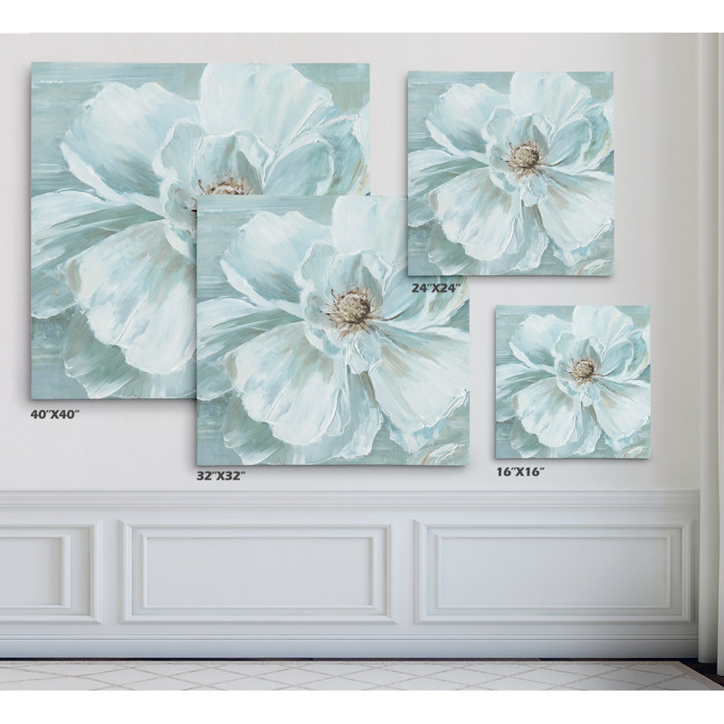 «Blue Blooming Beauty I», reproduction de peinture à l'huile, H 24 po x l 24 po x P 1,5 po, Toile tendue