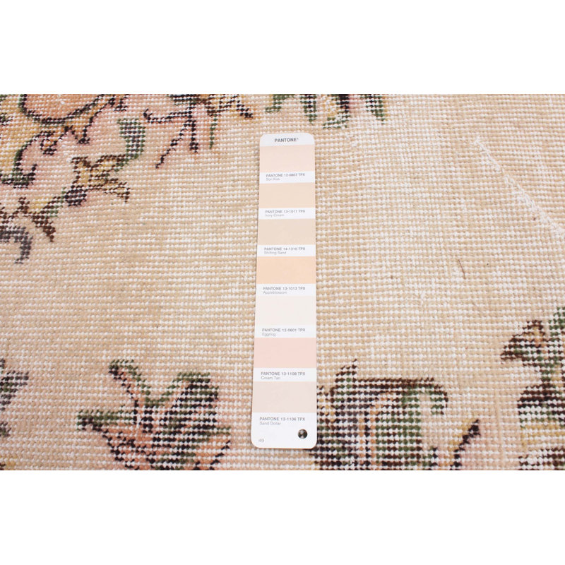 Tapis ivoire Antalya Vintage 5 pi 4 po x 8 pi 9 po