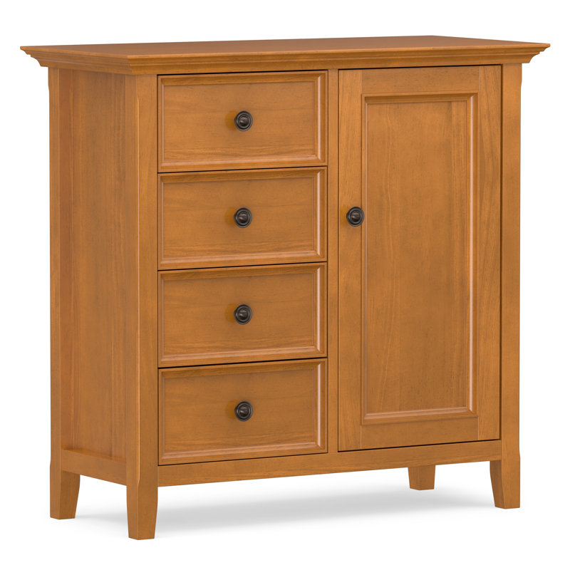 Armoire de rangement basse en bois massif l 32 po avec tablettes réglables et pieds fuselés Amherst, Brun doré clair