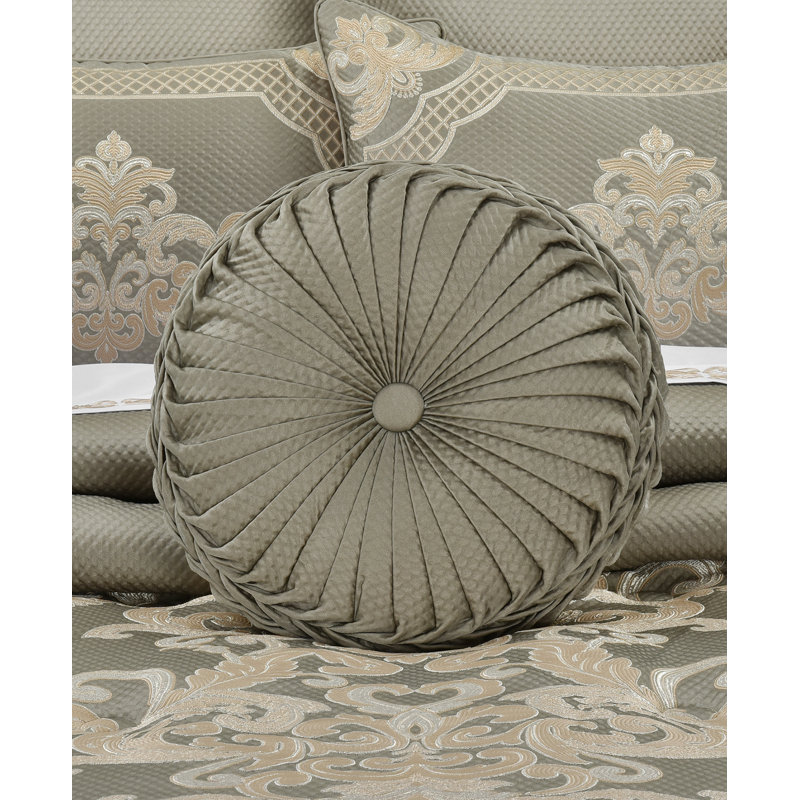 Piazza Tufted Round Decorative Throw Pillow