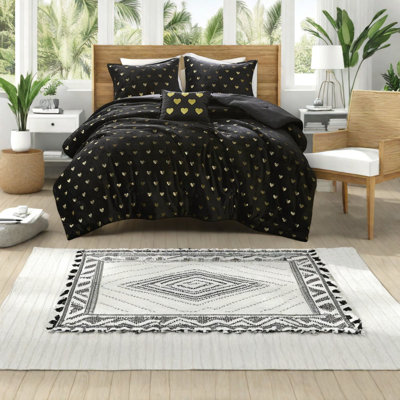 Luxurious Black/gold Bedding Sets, Plush Comfort For Modern Home