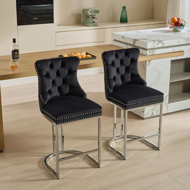Tabourets de bar modernes en velours avec dossier et garniture de rivets, chaises d'îlot de cuisine revêtues