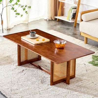 Petite table basse rectangulaire de salon en bois massif de couleur noyer, ajoute du charme à