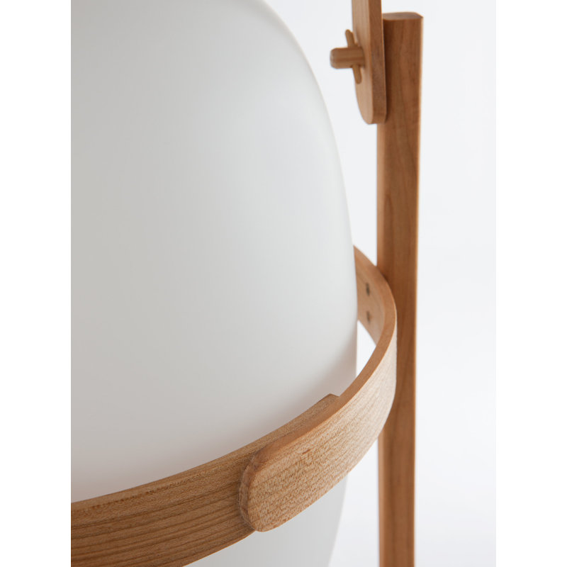 Cesta Table