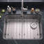 Grille d'évier de cuisine à trou de drain décalé, support de protection d'évier pliable en acier inoxydable 28,1 po x 14,2 po, tapis de séchage pour la protection du fond de l'évier