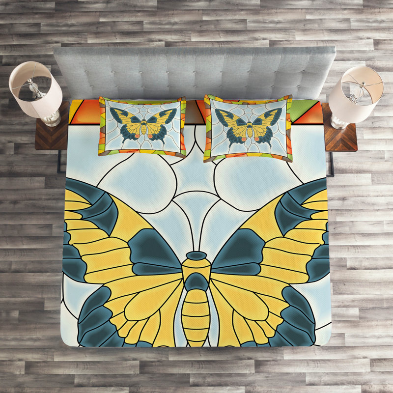 Butterflies Farmhouse / Country Coverlet, King Bedspread + 2 Shams