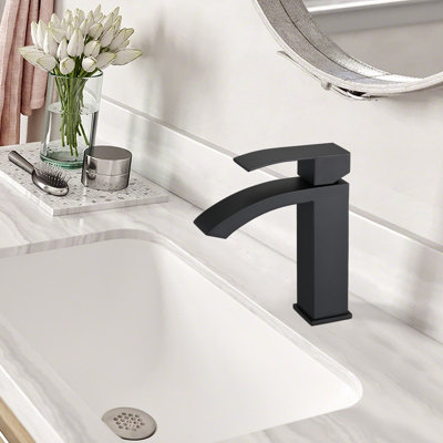 Single-Hole Bathroom Faucet