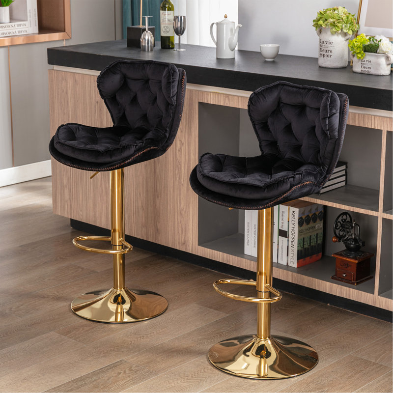 Ensemble de 2 tabourets de bar, avec repose-pieds chromé et base pivotante à hauteur réglable en velours + tabouret de bar simple Golden Leg