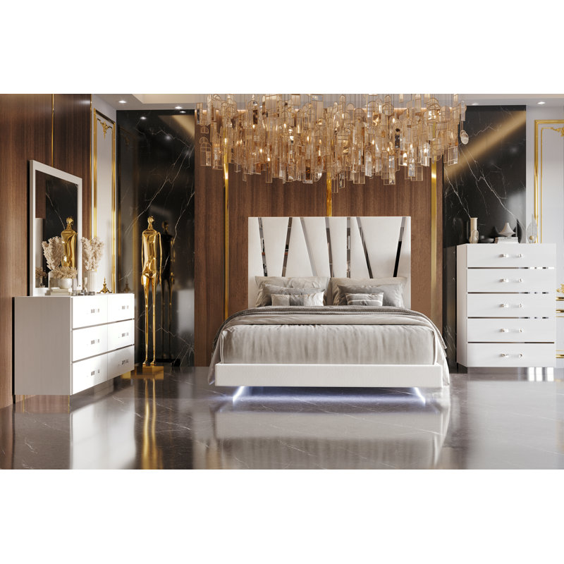 Alyviah 4-Piece Wood Bedroom Set (B/Dr/Mr/Ch), White, Queen