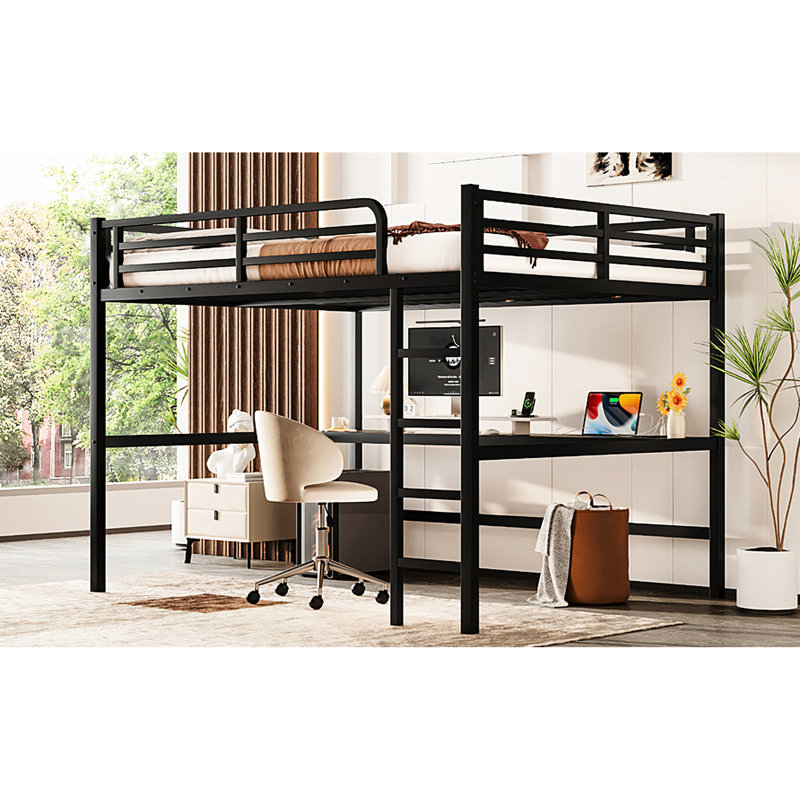Grand lit mezzanine en métal peu encombrant avec éclairage à DEL et prise de courant, bureau livré pour une activité de production, éclairage intelligent à prise de courant noire avec garde-corps, création de zones de repos pour le travail personnel,