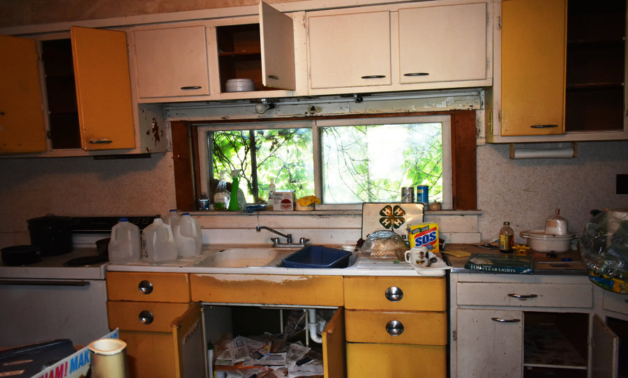Before kitchen renovation