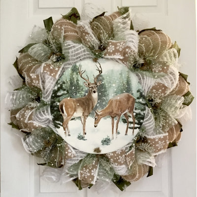 Winter Wreath with Deer Gathering