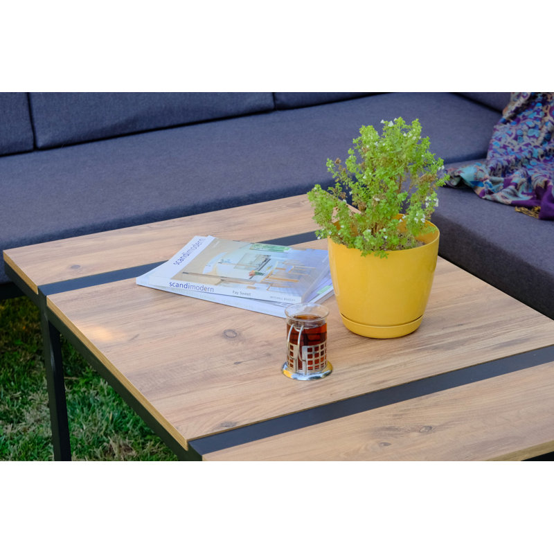 Valovi Outdoor Table Set