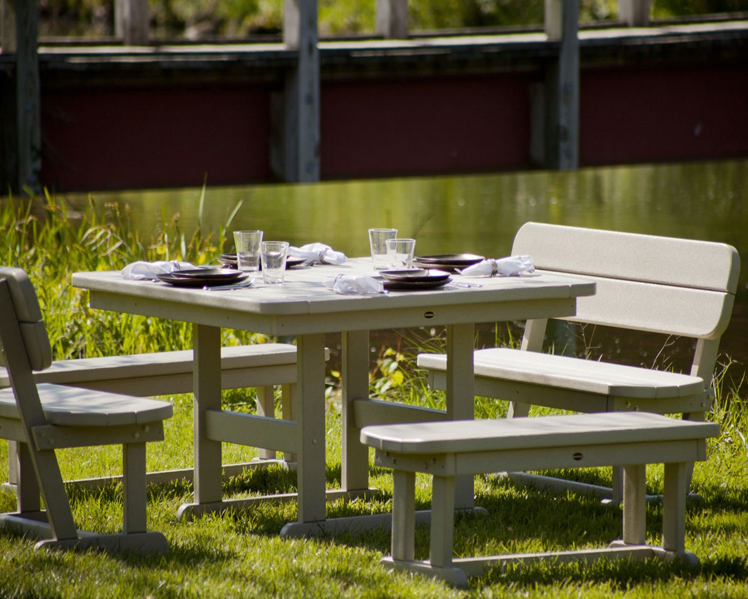 POLYWOOD® Park 50" Patio Dining Table, Sand