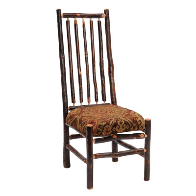 Chaise d'appoint à dossier haut et à rayons hauts Fireside Lodge Hickory - tissu standard