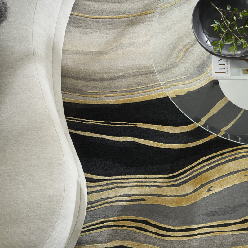 Tapis beige / noir / gris en viscose touffeté à la main Abstract, Rectangle 5 pi 6 po x 7 pi 5 po