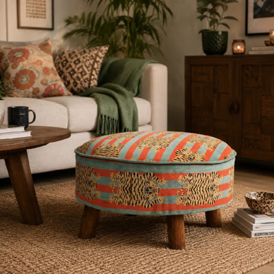 Repose-pieds rembourré en jute tissé à la main avec pieds en bois, tabouret décoratif polyvalent pour une utilisation intérieure