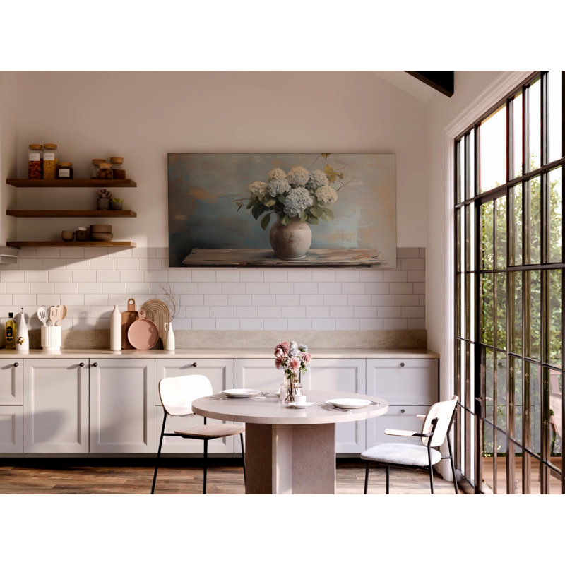 «Rustic Hydrangeas Still Life», art mural - Toile tendue prête à accrocher, H 16 po x l 32 po x P 1,5 po
