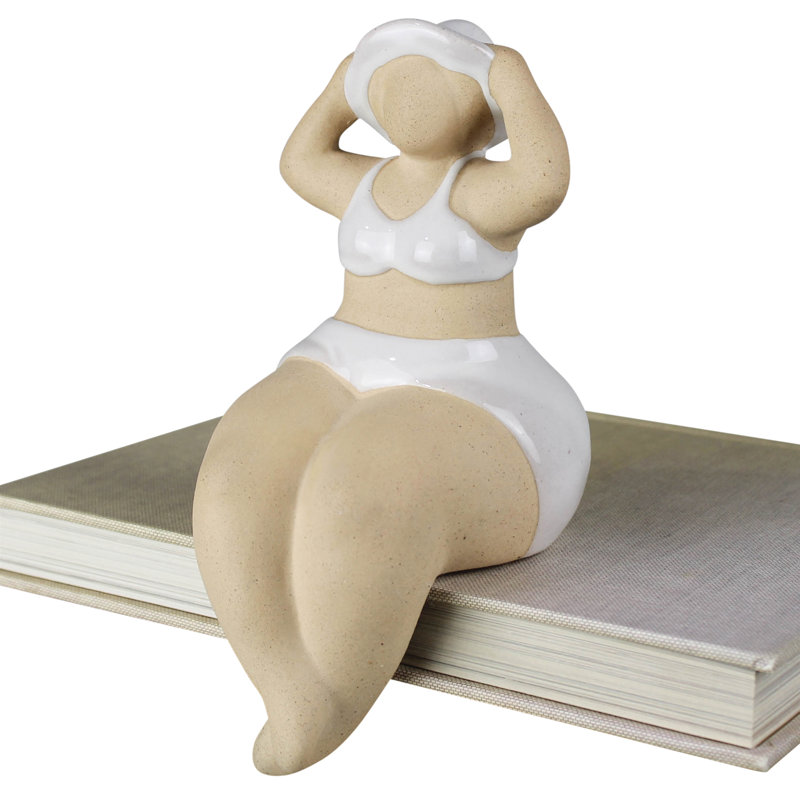 Kaileo Bathing Lady