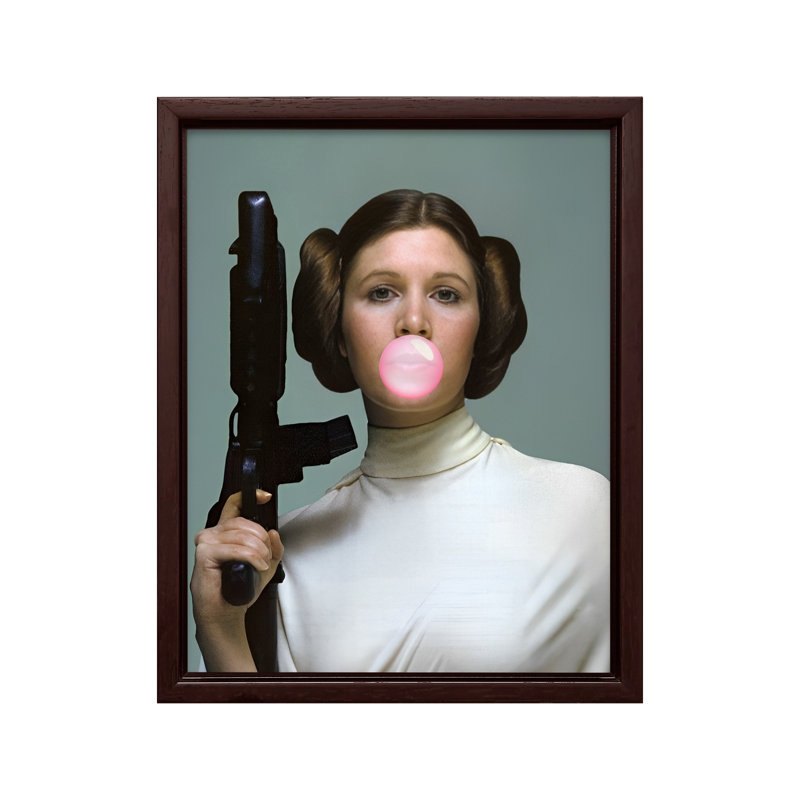 Princesse Leia, gomme à bulles rose, Canvas, 11"H x 14"W, Brown Framed
