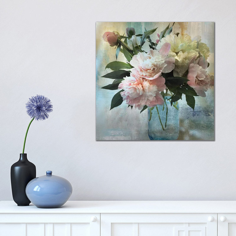 Reproduction d’art « Peony bouquet II » par Nan, Toile tendue, Pas de tapis, H 18 po x l 18 po x 1,5 po