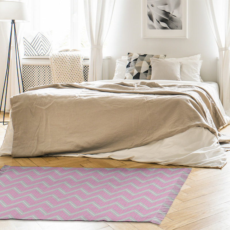 Tapis rose à chevrons à main, Non