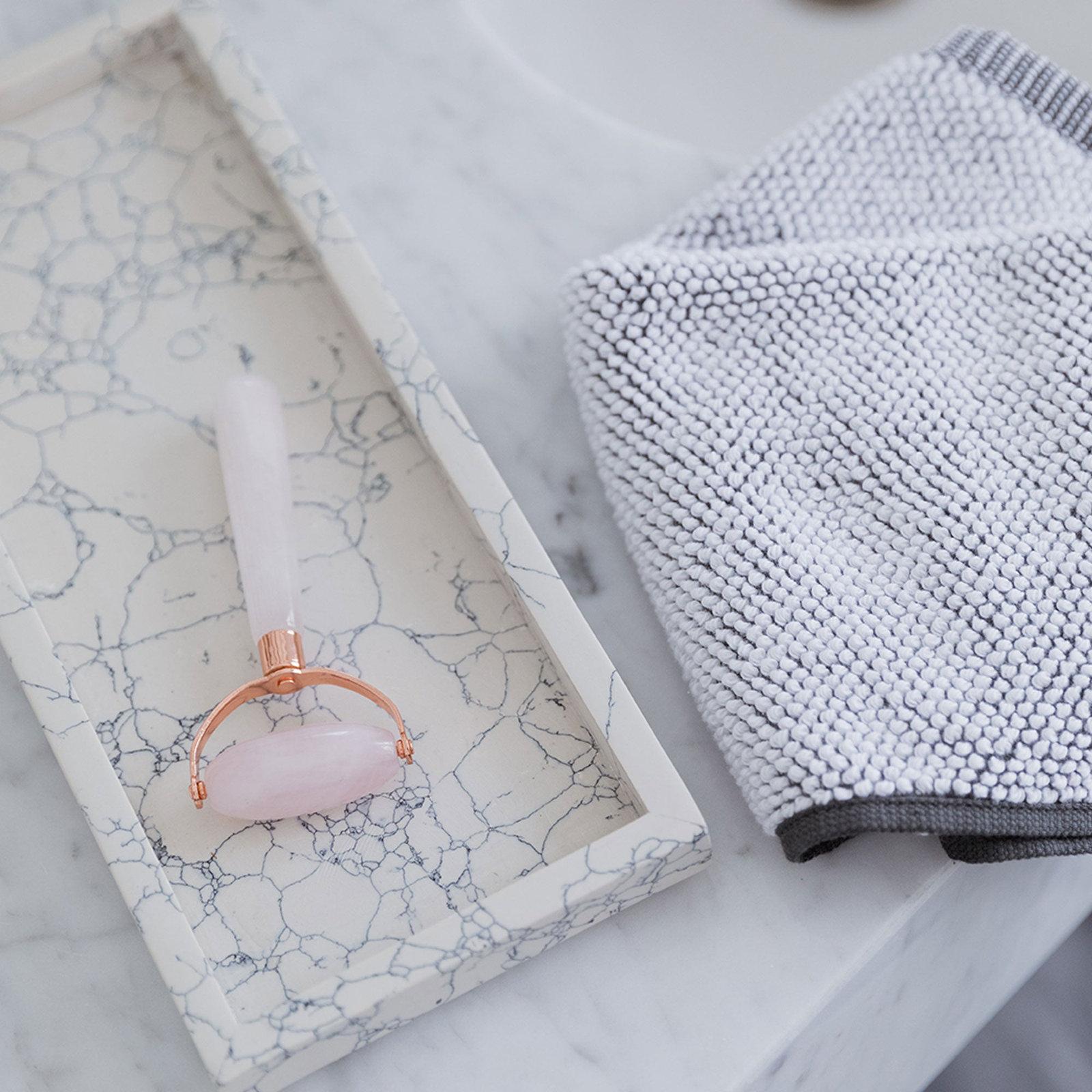 Oxie Bathroom Tray