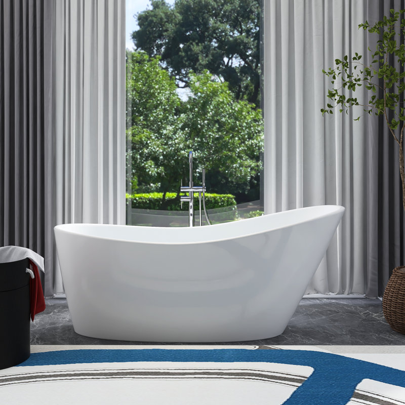 67-Inch Gloss White Acrylic Freestanding Soaking Bathtub
